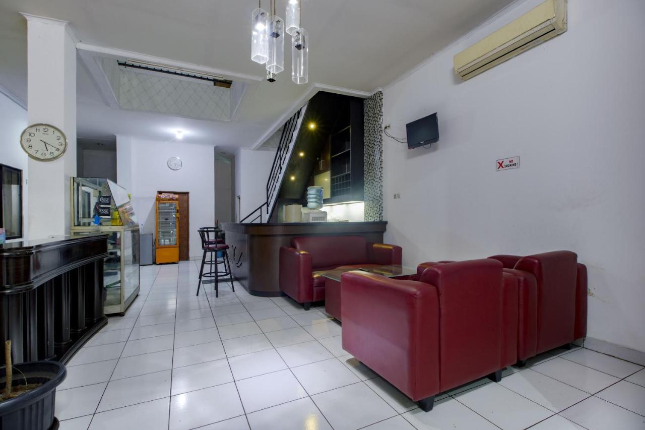 Hotel Arjuna Bekasi Exterior foto