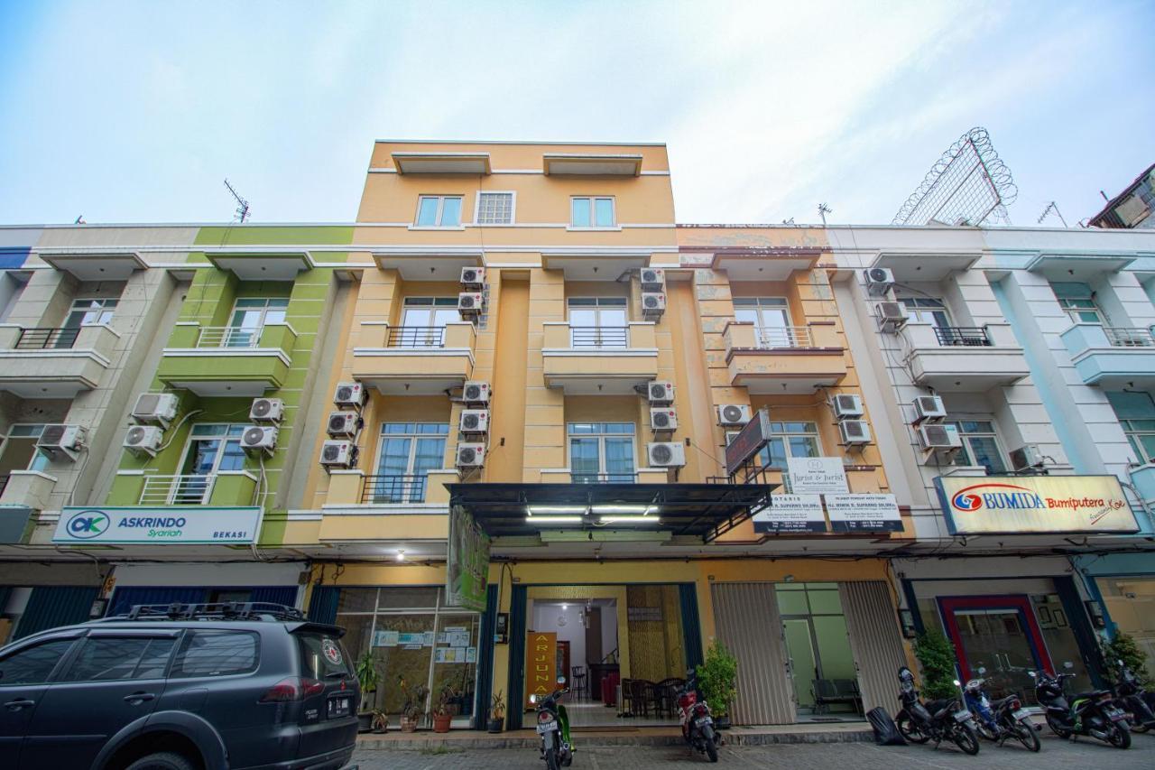Hotel Arjuna Bekasi Exterior foto
